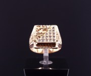 Men's gold ring with diamonds