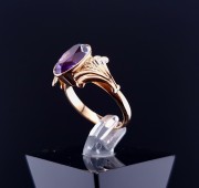 Vintage gold ring with colored stone