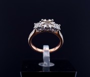 Gold ring with diamonds