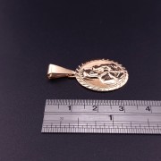 Gold pendant 