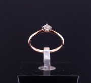Gold ring with diamond