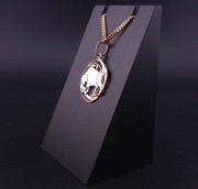 Gold pendant 