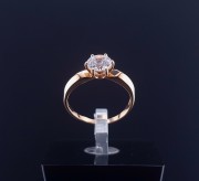 Gold ring with zircon
