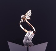 Gold ring with zircons