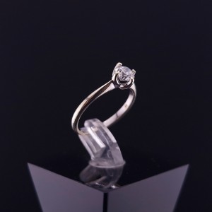 Kuldsõrmus teemantiga  ≈ 0.41ct