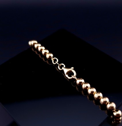 Gold bracelet 
