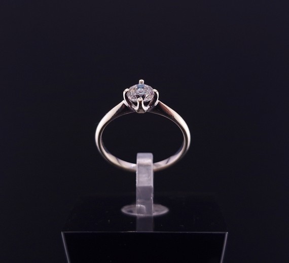 Kuldsõrmus teemantiga  ≈ 0.41ct