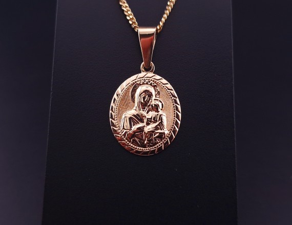 Gold pendant 